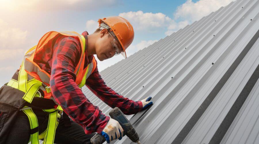 Professional gutter cleaning in Deerwood, MN